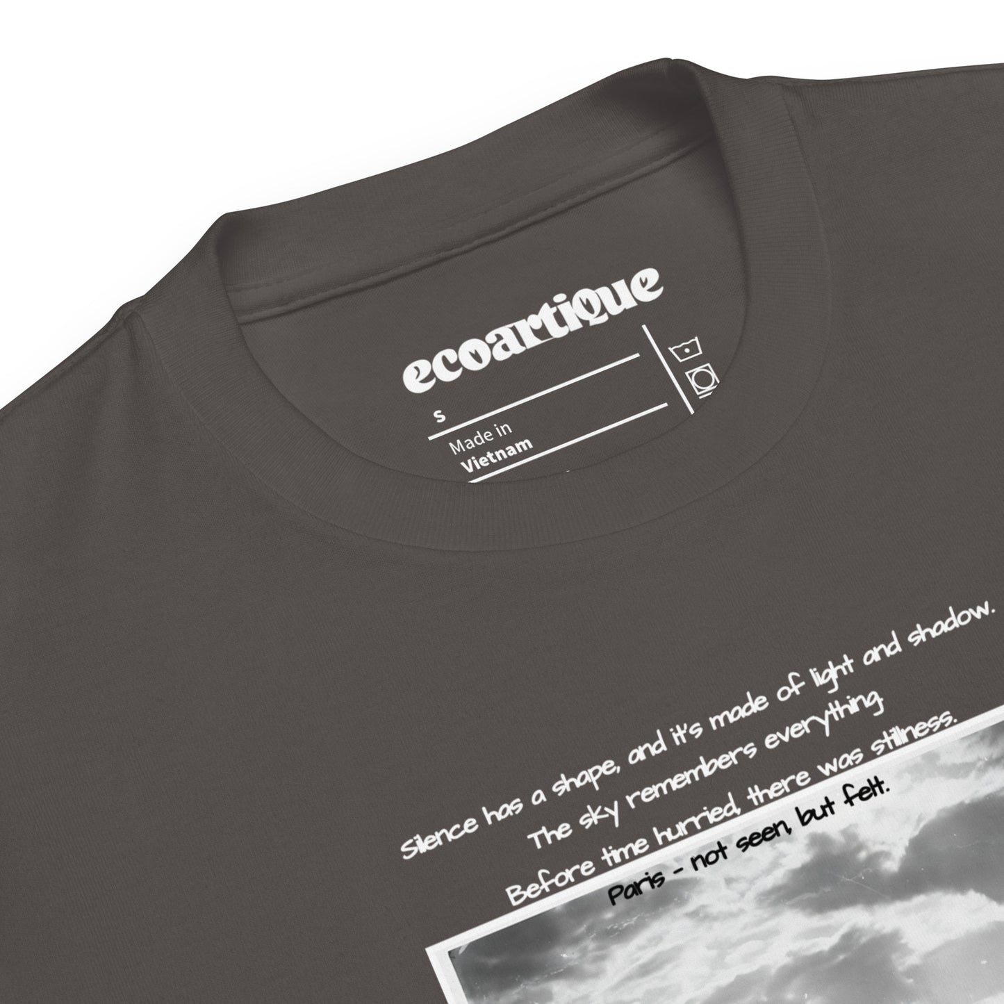 シャツ | スタンダードミドルウェイトTシャツ | 男女兼用 | ユニセックス | Cloud Study over Paris – Not Seen, but Felt-bsmoky black version